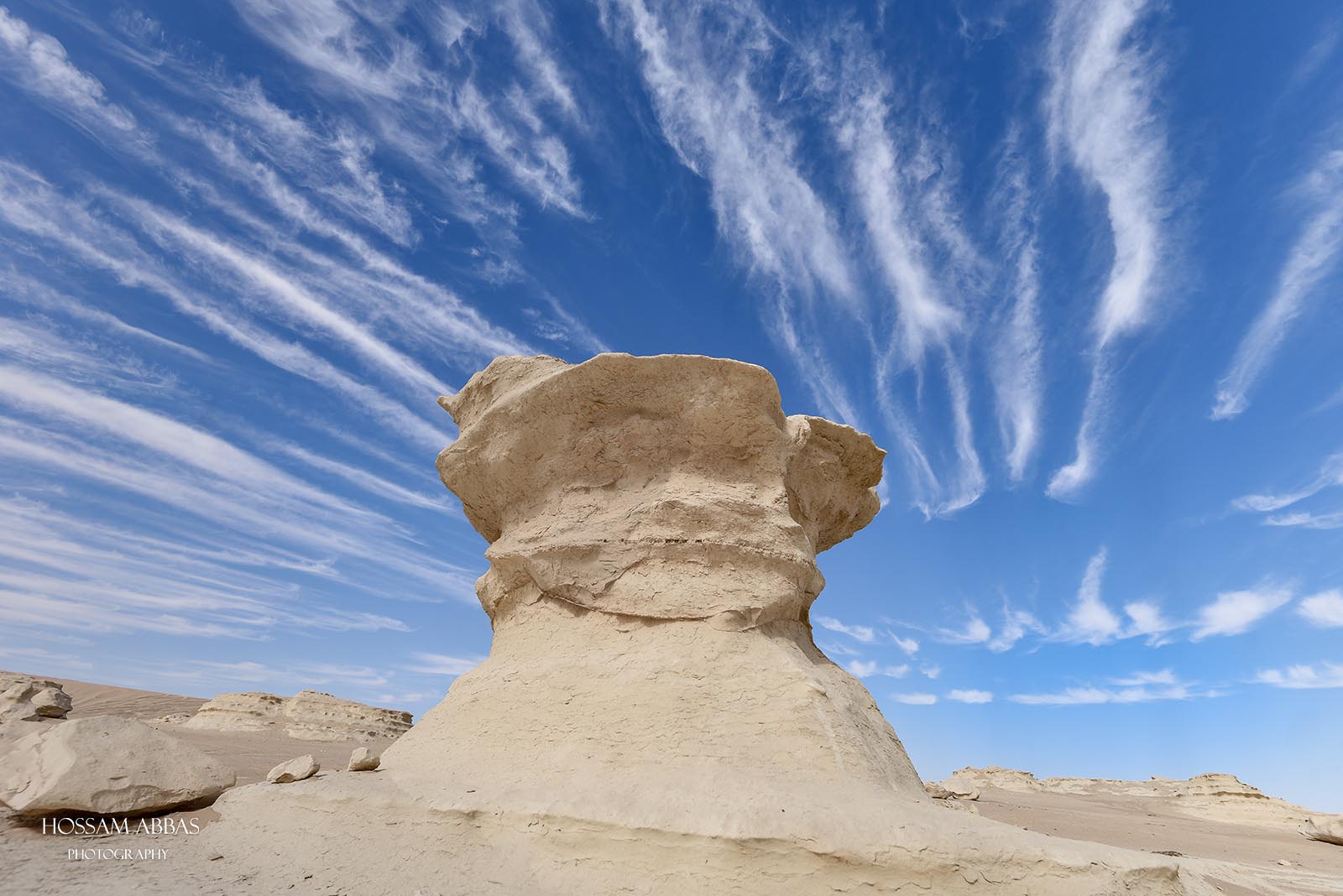 White Desert Camping Safari: Black & White Deserts Overnight